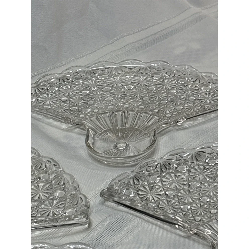 4 Vintage Fan Shaped‎ Vanity Tray Dishes Daisy Button Pattern Anchor Hocking